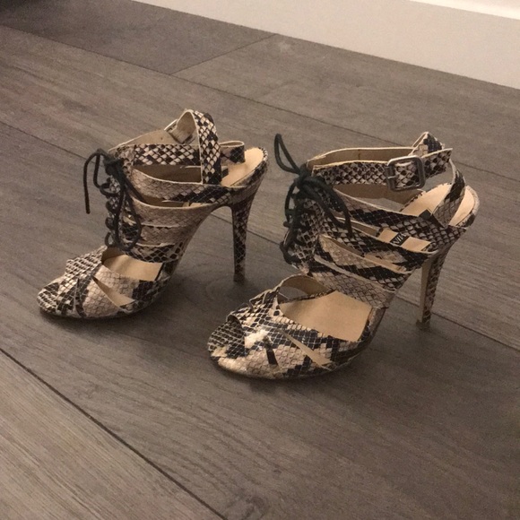 Hardly Worn Shoemint Faux Snakeskin Heeled Sandals - Picture 2 of 2